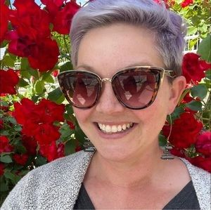 Meet your Posher, Carmen